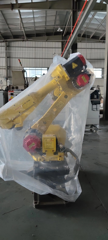 Braço do robô de Fanuc de 6 linhas centrais que programa a carga 2655mm 165kg da soldadura de ponto de Fanuc ultra por muito tempo