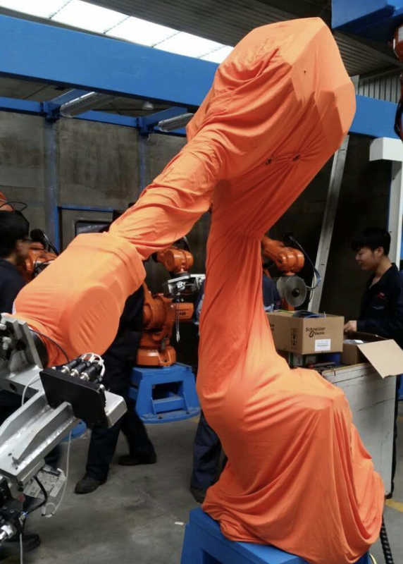 O robô de Fanuc cobre a pintura impermeável contra o alcaloide ácido em segurar a oficina dos produtos químicos