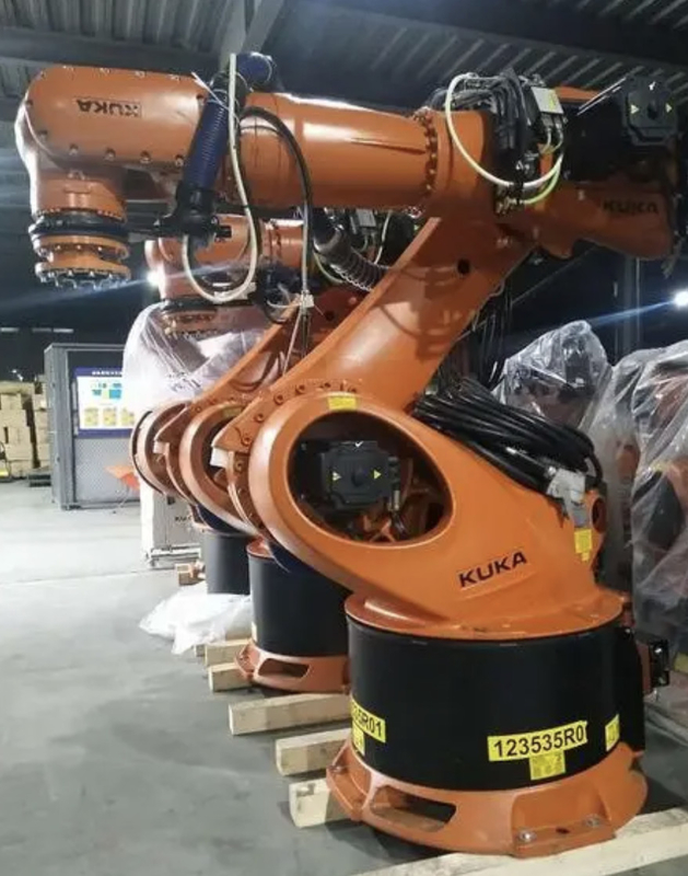 Kr 500 de Kuka braço do robô de 6 linhas centrais para grandes componentes pesados de fabricação do punho 500kg