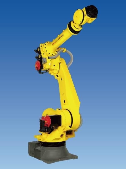 Braço robótico de Fanuc que programa por muito tempo para a instalação elevado que empilha a soldadura de ponto