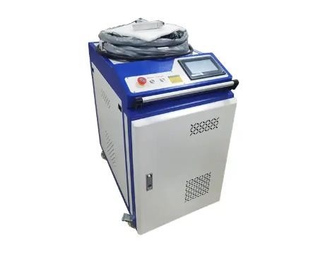 Corte de aço inoxidável automático do mestre da mão do robô da máquina de soldadura do laser do ponto que limpa 3 em 1 2000w