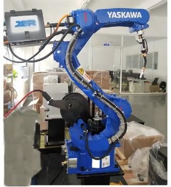 Máquina industrial AR1440 do robô de soldadura do arco da tubulação da linha central do sistema 6 do robô de soldadura do laser de Yaskawa