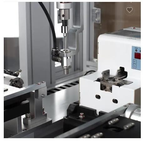 Tipo robótico 4 asseguração do assoalho da máquina automática da chave de fenda do alimentador de parafuso da linha central