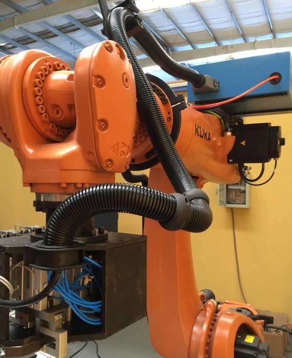Pacote de roupas de robô de 20 kg para FANUC 165F ABB 6700 KUKA KR210 EW-01-FANUC165F SD-70-A136