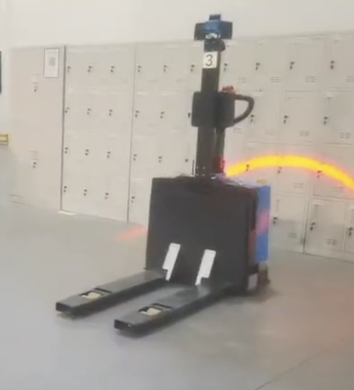 Veículo de navegação automatizado de fábrica com carga automática Capacidade de carga de 1500 kg Resistência 24 horas