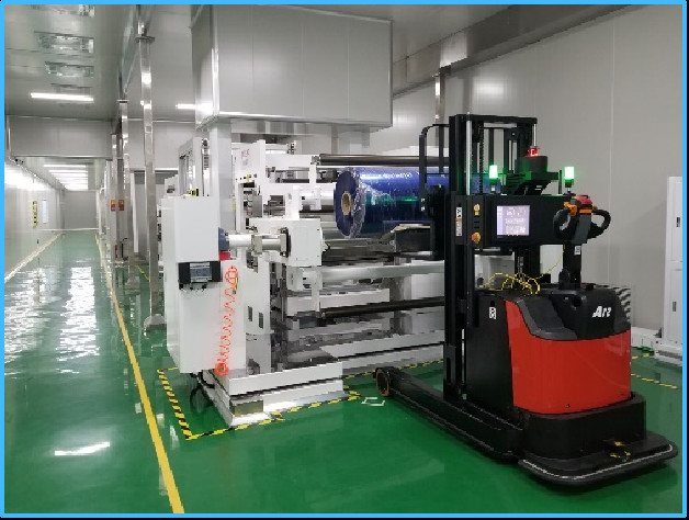 Automóvel elevador-forquilho AGV Velocidade ajustável 0-1500mm/s 270kg Peso próprio Certificado CE